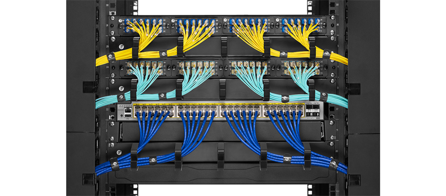 مدیریت کابل درون رک